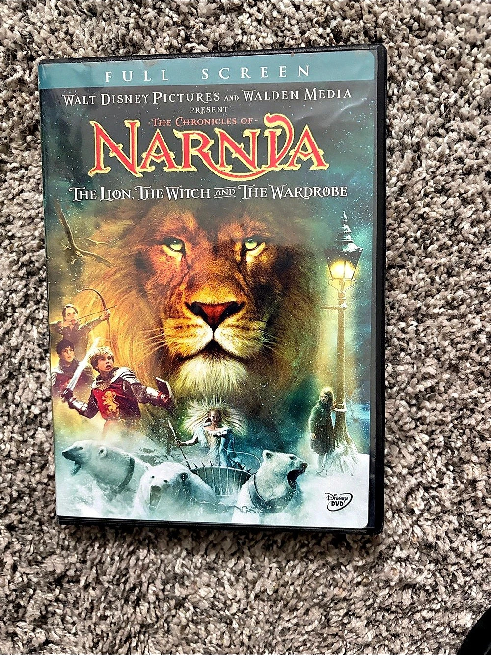 Walt Disney Pictures The Chronicles of Narnia: The Lion, the Witch and the